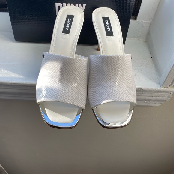 Dkny Glzd Print White - Picture 4 of 5